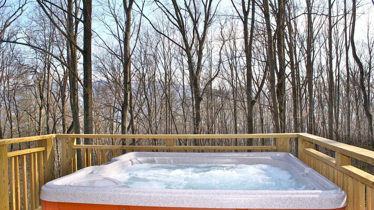 Swannanoa Cabin | Hip Little Cabin on the Hill with Hot Tub & Wi-Fi/Fantastic Location