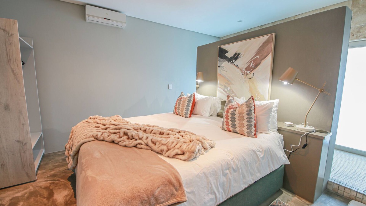 Windhoek Apartment | Hip & urban ☆ 5 Min to Joe's Beerhouse & CBD♥