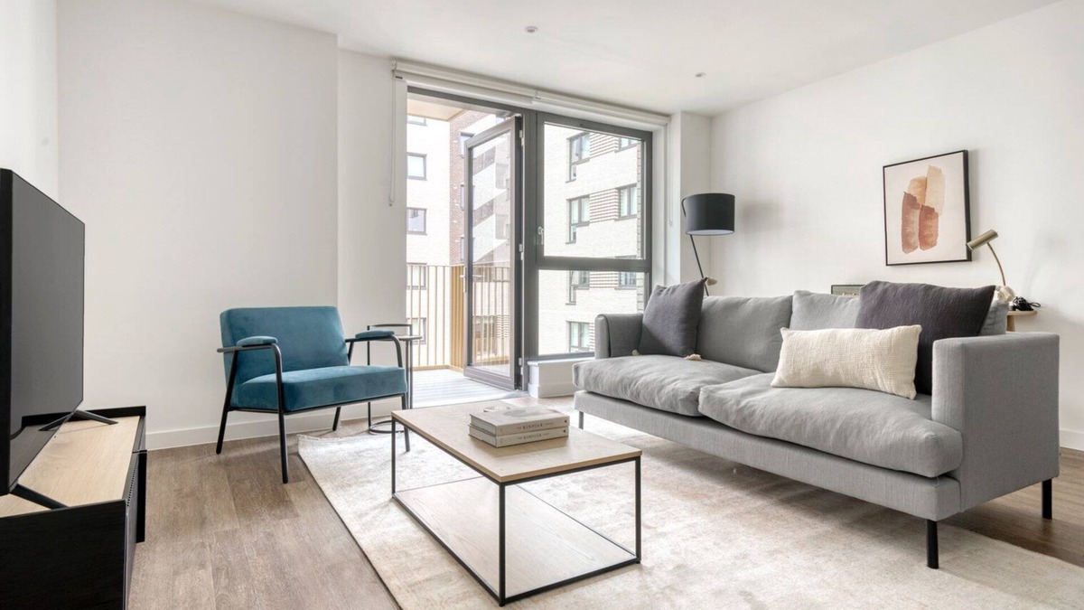 William Morris Apartment | Hip Walthamstow 1BR w/Gym, Lounge & Concierge nr Tube, by Blueground
