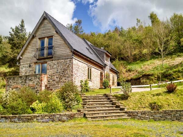 Tirabad House | Hiraeth