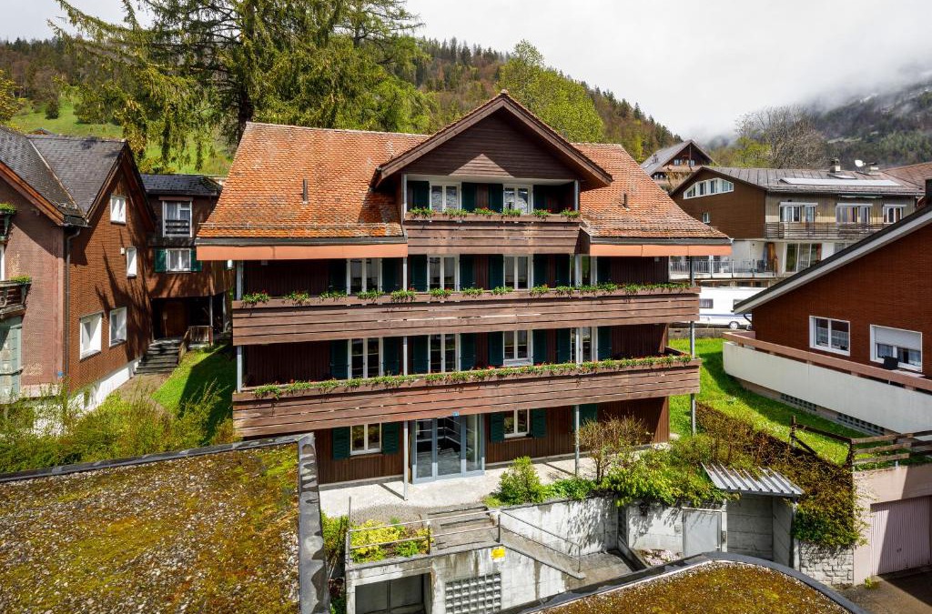Wildhaus Hotel | Hirschen Guesthouse - Village Hotel