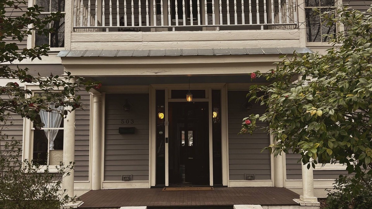 Monroe House | Historic 1800's Home | Entire House | 35 Mins to Uptown Charlotte, NC