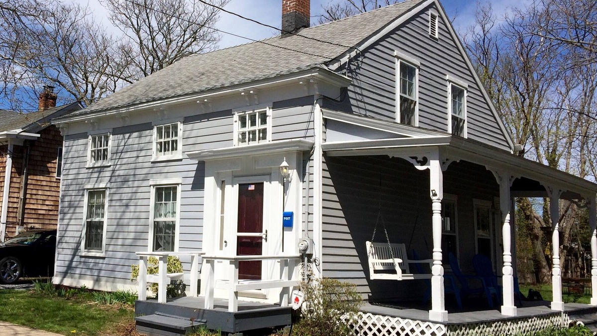Greenport House | Historic 1830s Greenport Home