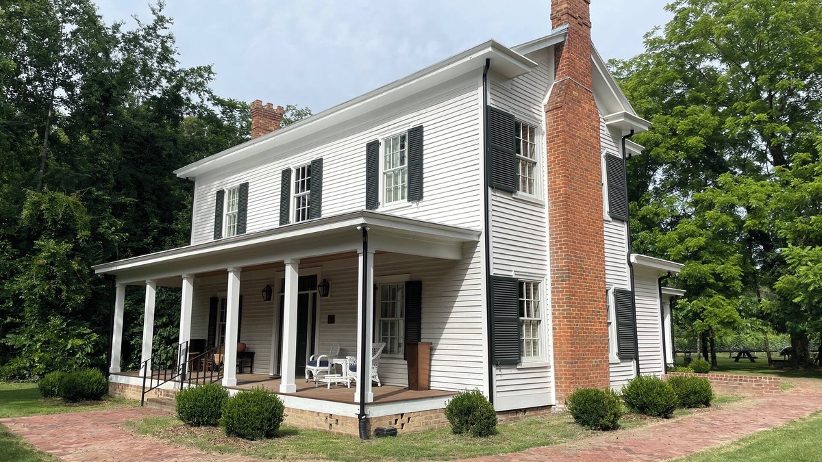 Lexington - Salisbury House | Historic 1885 C.A. Snider House