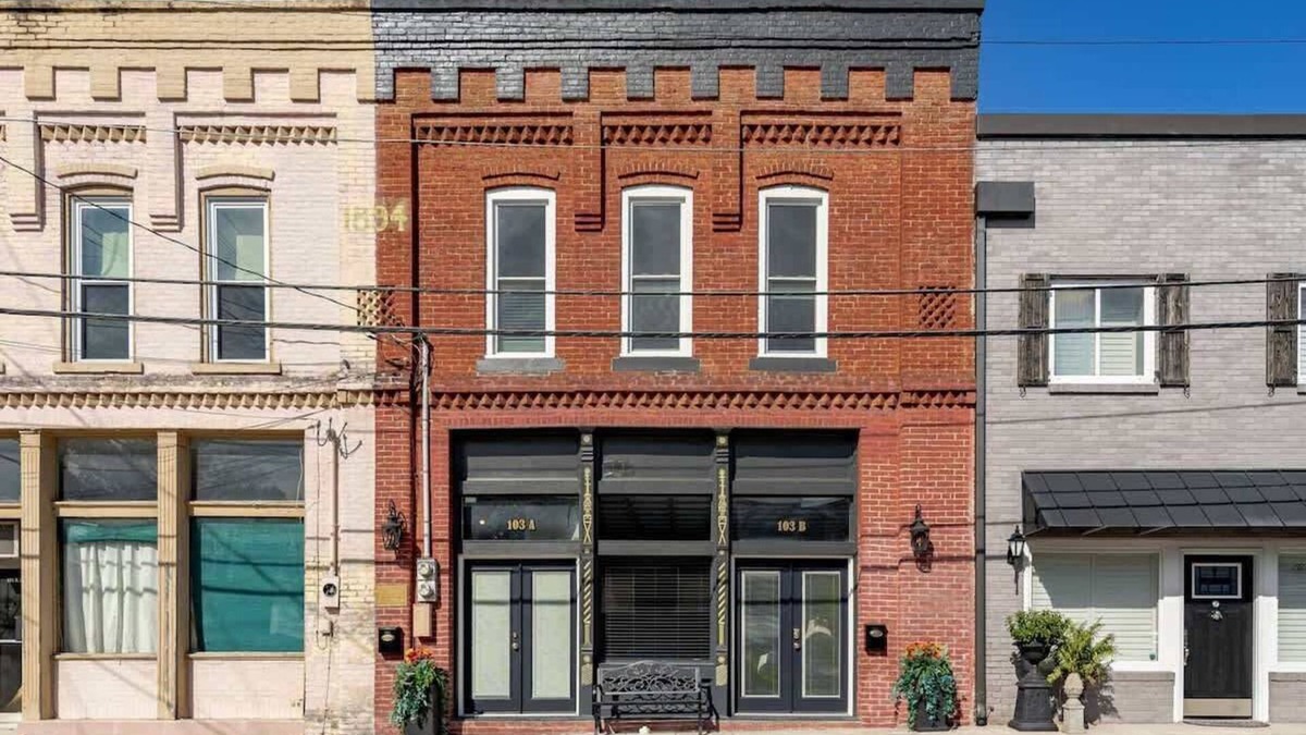 Smithville Condo | Historic 1894 Space in Downtown Smithville