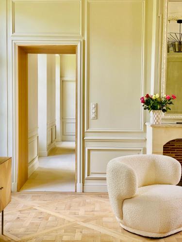 Bayeux Villa | Historic 18th-Century Mansion - 3 BR - Bayeux - Garden & Museums Nearby