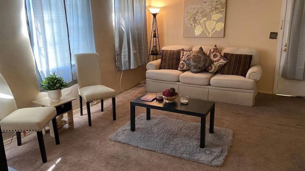 Valdosta House | Historic Apartment 1BR 1BA Ideal for longer stays 2F