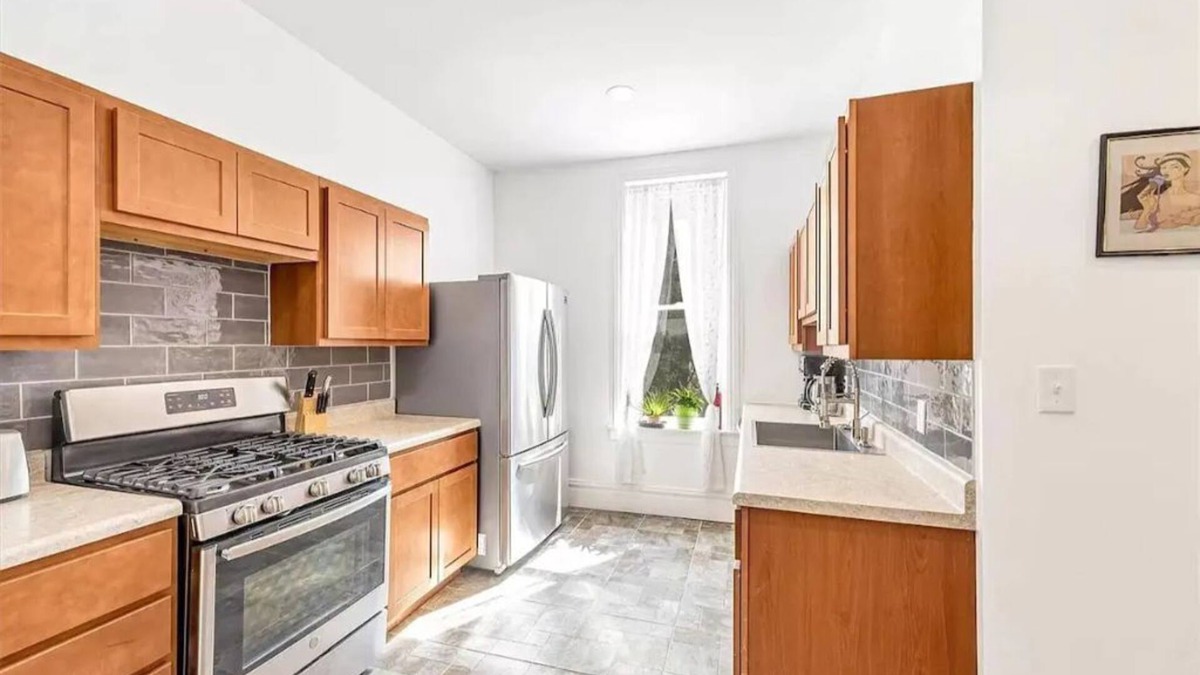 Benton Park House | Historic Benton Park HUGE 2 BR Condo