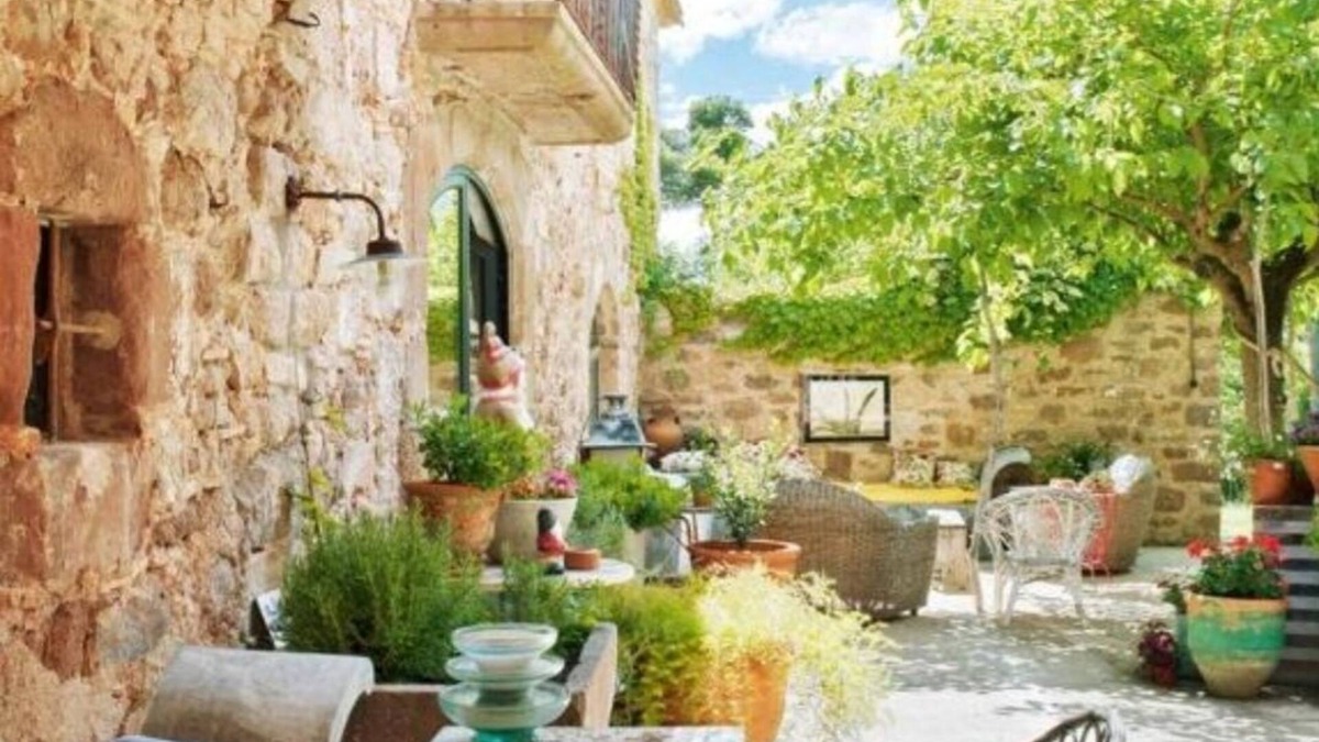 Sant Llorenc Savall House | Historic Catalan country house located in a natural park and 40' from Barcelona!