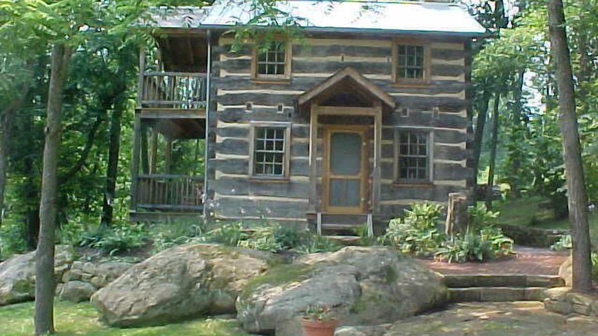 Stone Creek Cabin | Historic Cabin On 300 Acre Farm In Amish Country