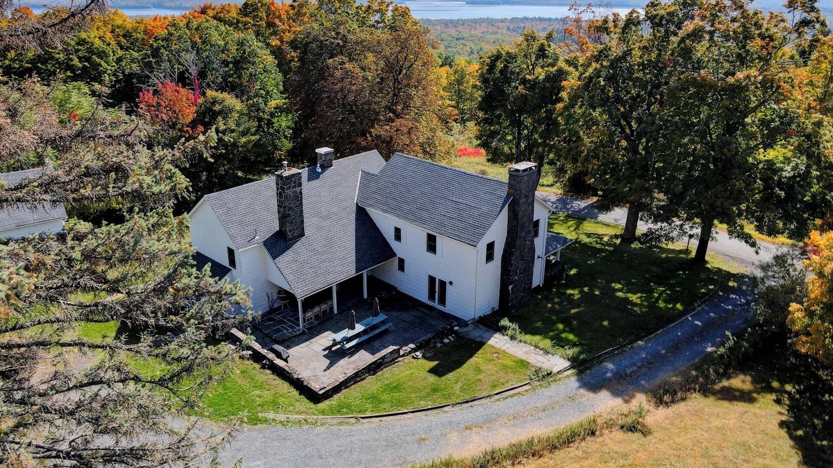 Town of Olive House | Historic Catskills farmhouse with sweeping views