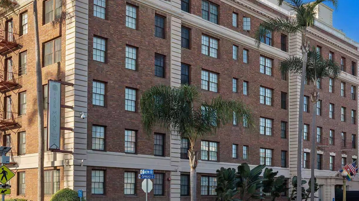 Park West House | Historic Charm Meets Modern Comfort: Cozy Studio in Prime San Diego Location