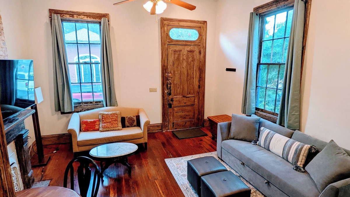 Bywater House | Historic charm & modern comfort near Frenchmen St!