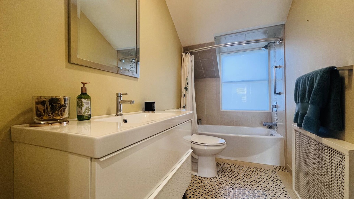 Shadyside House | Historic Charm @ Prime Location