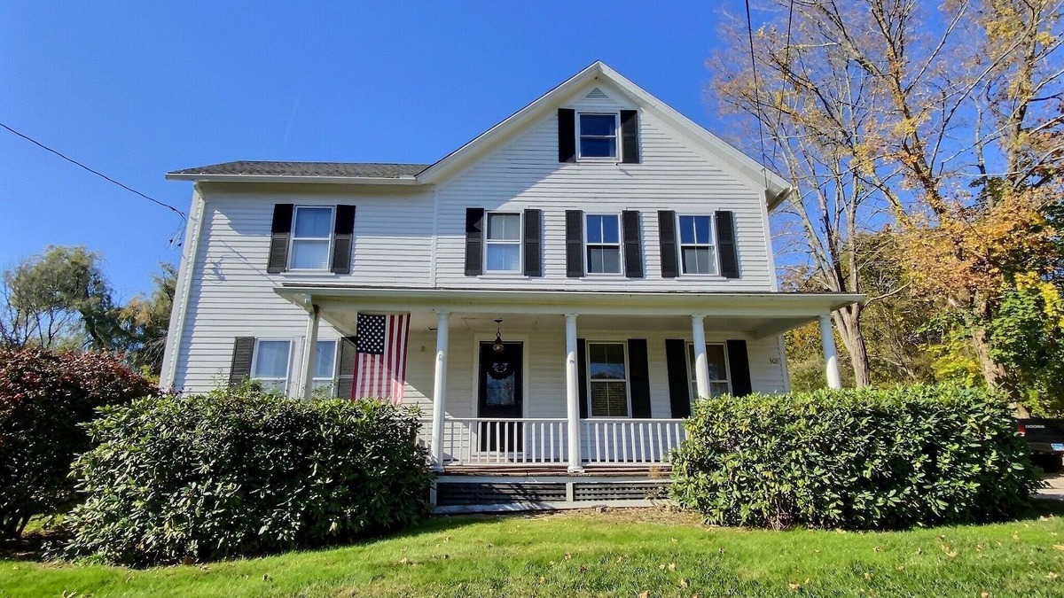 Litchfield Historic District House | Historic Colonial.Close to Village Green