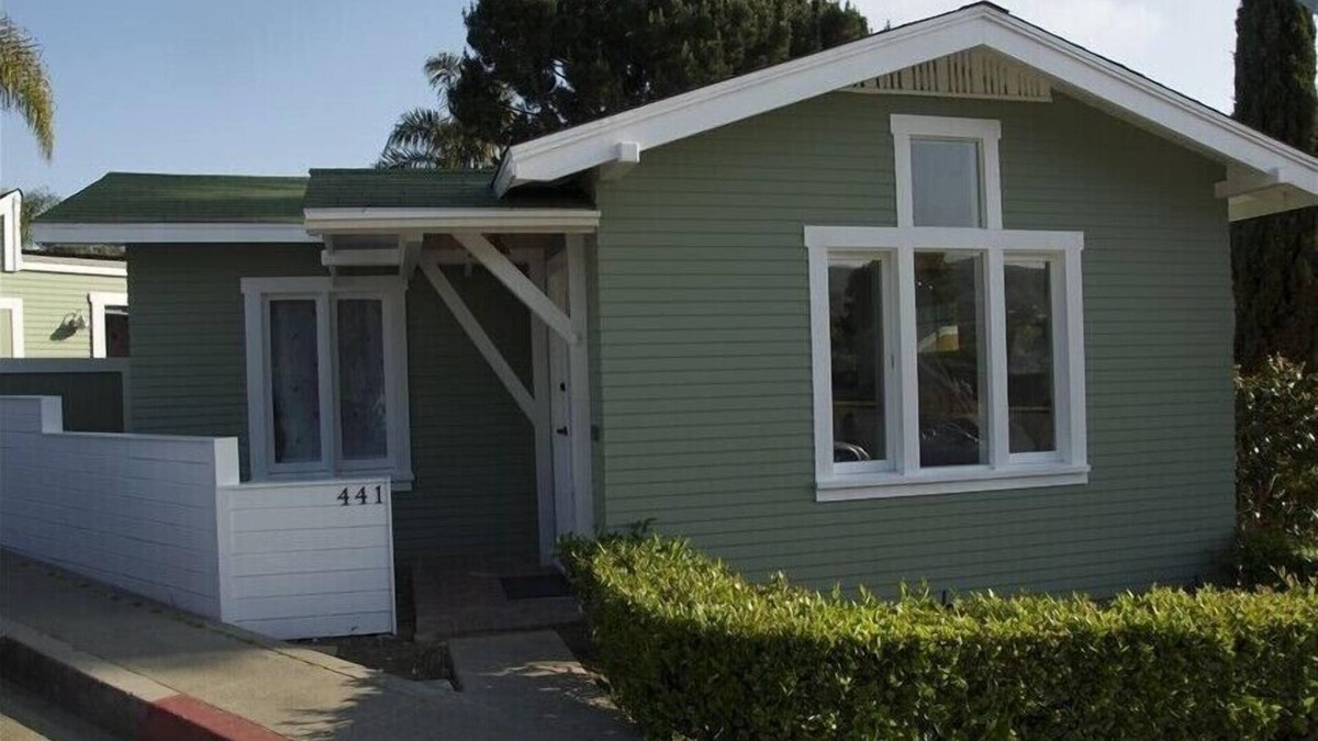 Laguna Beach Cottage | Historic Cottage 2 blocks to Beach & Town