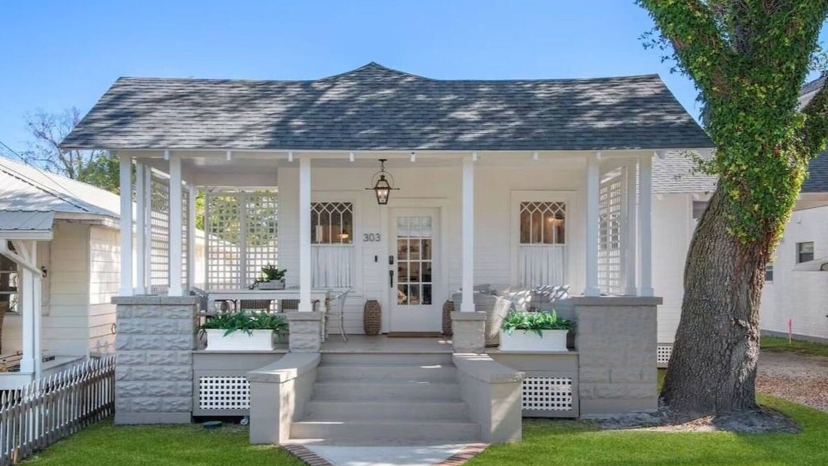 Old Town Cottage | Historic Cottage in Olde Town BSL - One Block from Beach & Dining
