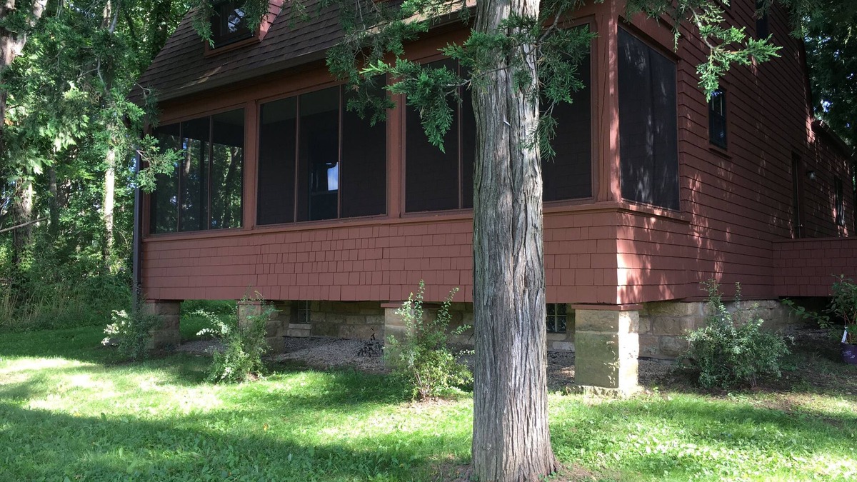 Spring Green House | Historic Cottage in Spring Green, Wisconsin
