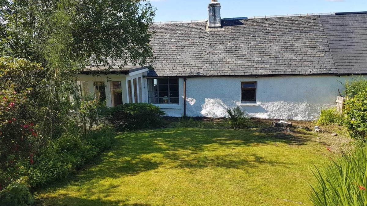 Port Appin House | Historic cottage in stunning coastal location