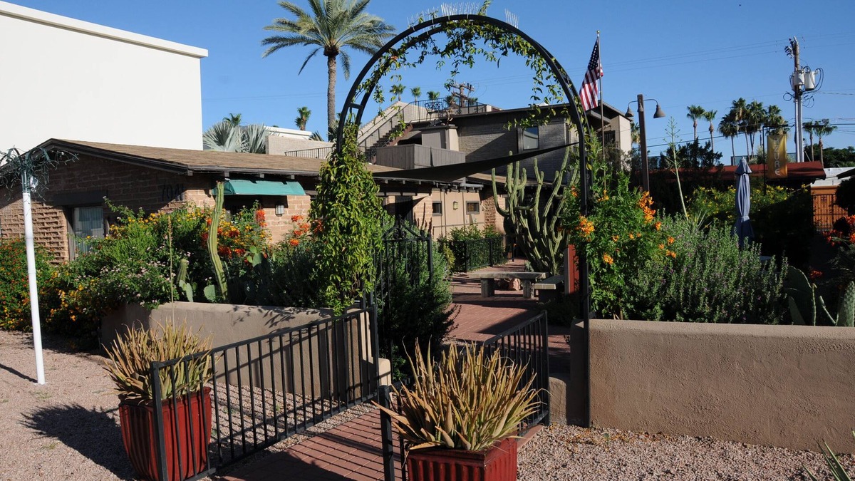 Arts District Cottage | Historic Cottage Located In Old Town Scottsdale, Arizona