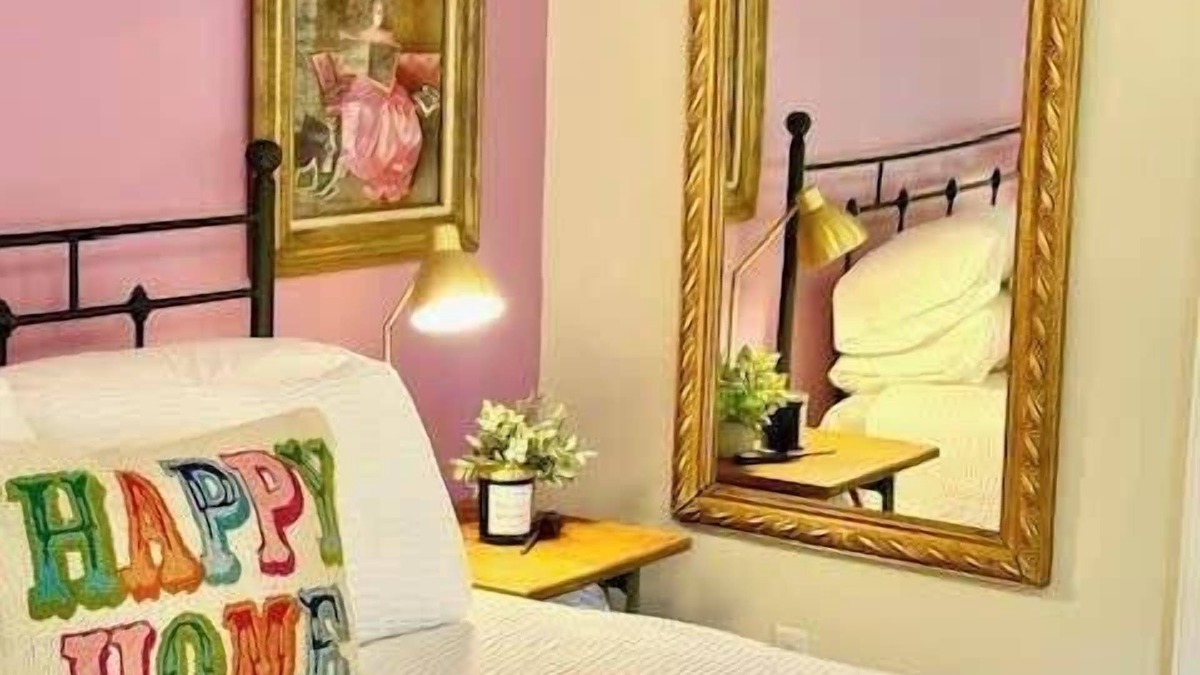 Boonsboro House | Historic Cottage Retreat-IG Cowboy Pool-Hot Tub