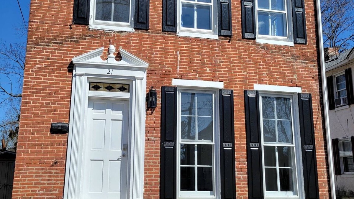 North East House | Historic Creekside Home - 2br 2.5ba - Downtown North East