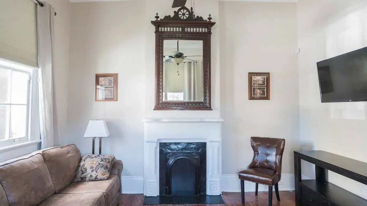 Central Business District Cottage | Historic Crescent City Cottagenn