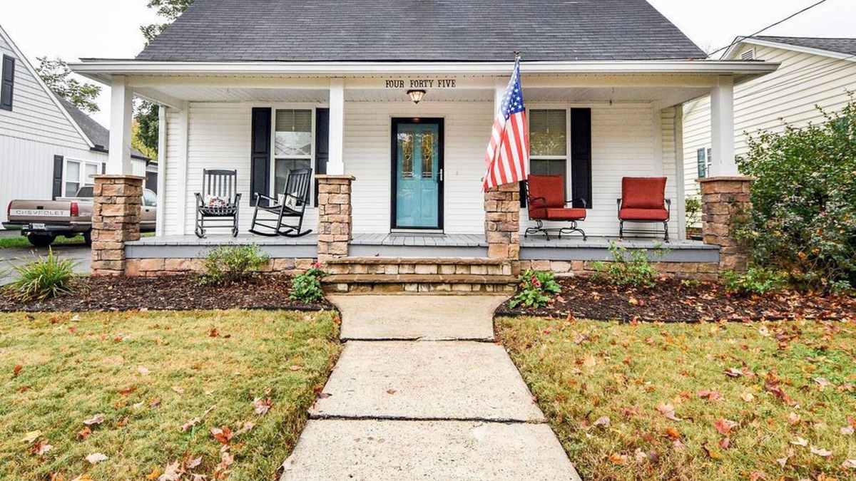 Cleveland House | Historic District - Lee University