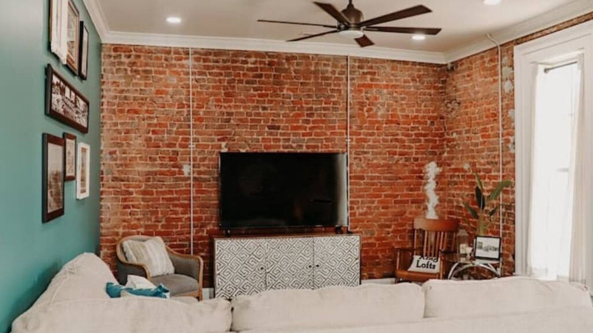 Iuka Apartment | Historic Downtown King Lofts C