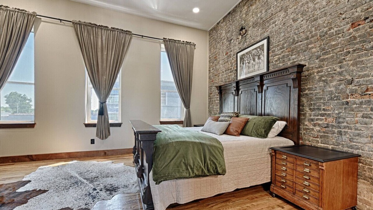 Greenville Apartment | Historic Downtown Loft