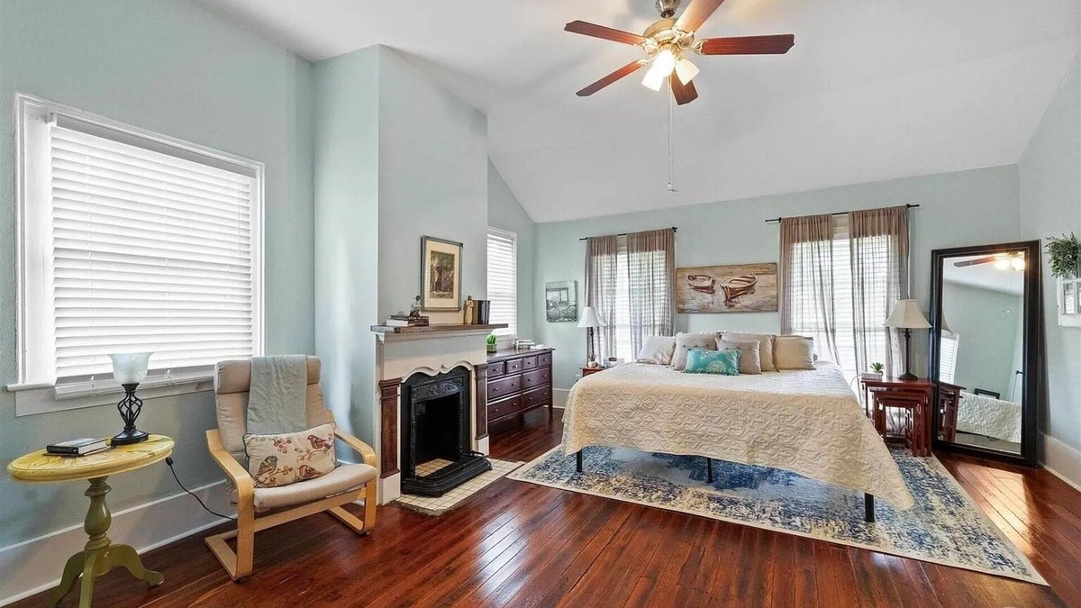 Downtown Apartment | Historic Downtown Loft C