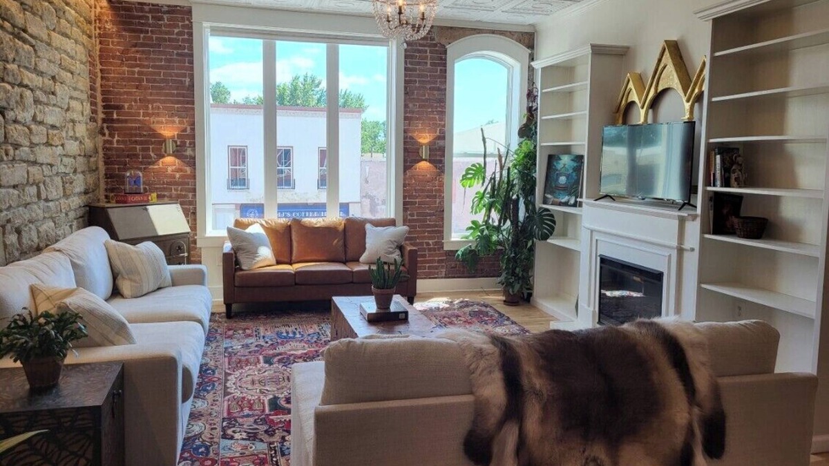 St. Marys Apartment | Historic Downtown St Marys Loft Experience
