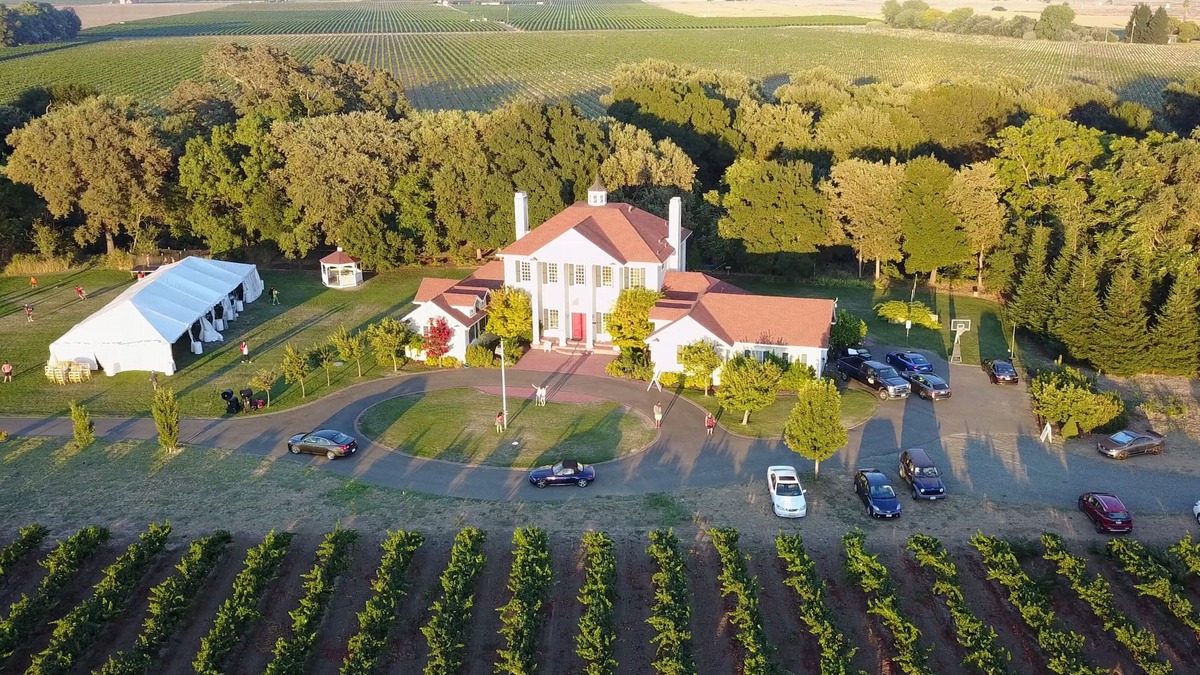 Fairfield House | Historic Estate with 50-acre vineyard adjacent to Napa. Popular wedding venue.