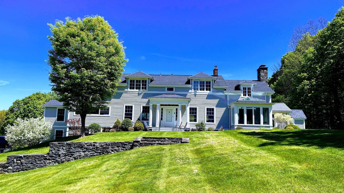 Rhinebeck House | Historic farm estate w/falls