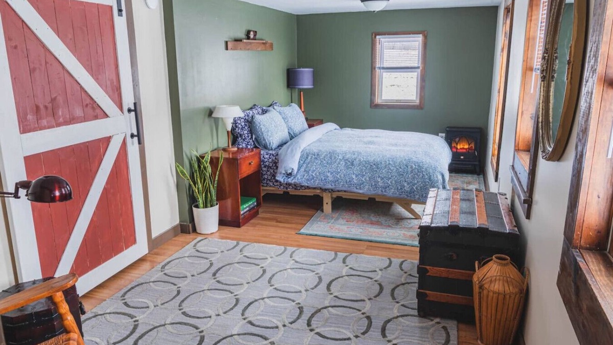 Fairfield Apartment | Historic Farmhouse Apartment