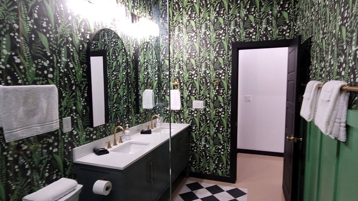 Chandler House | Historic Firehouse converted to a 2-bedroom welcoming Downtown Chandler