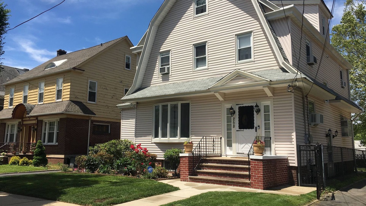 Forest Hill House | Historic Forest Hills Newark houseshare near NYC