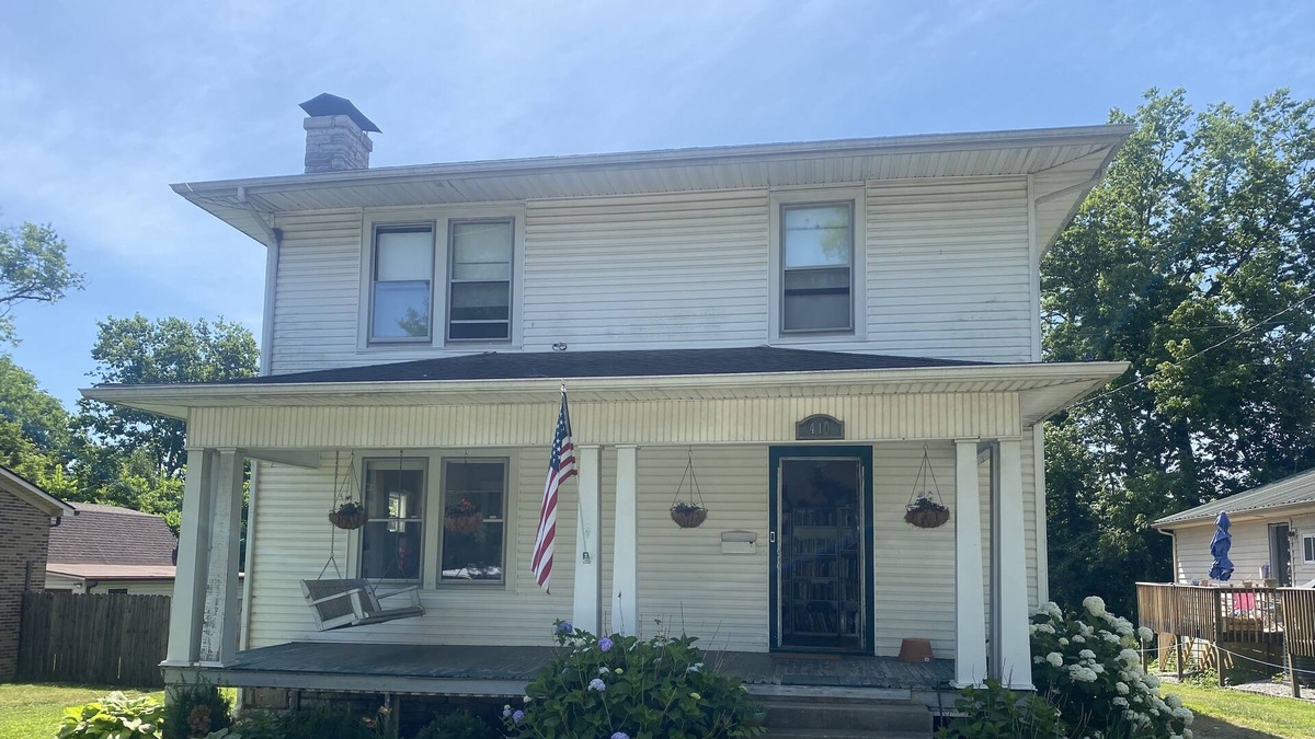 Wilmore House | Historic Foursquare House - minutes from Asbury University and Seminary!