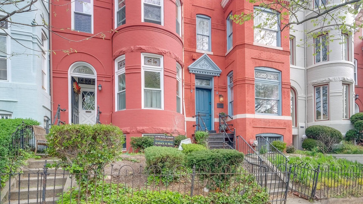 Georgetown House | Historic Georgetown Townhome: Walkable Location!