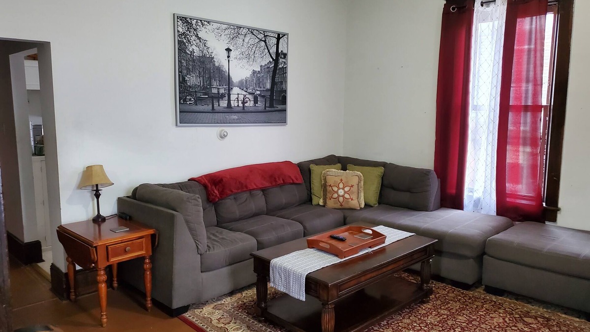 Brunswick Apartment | Historic Getaway near Harpers Ferry, Frederick, Antietam, C&O Canal and more!