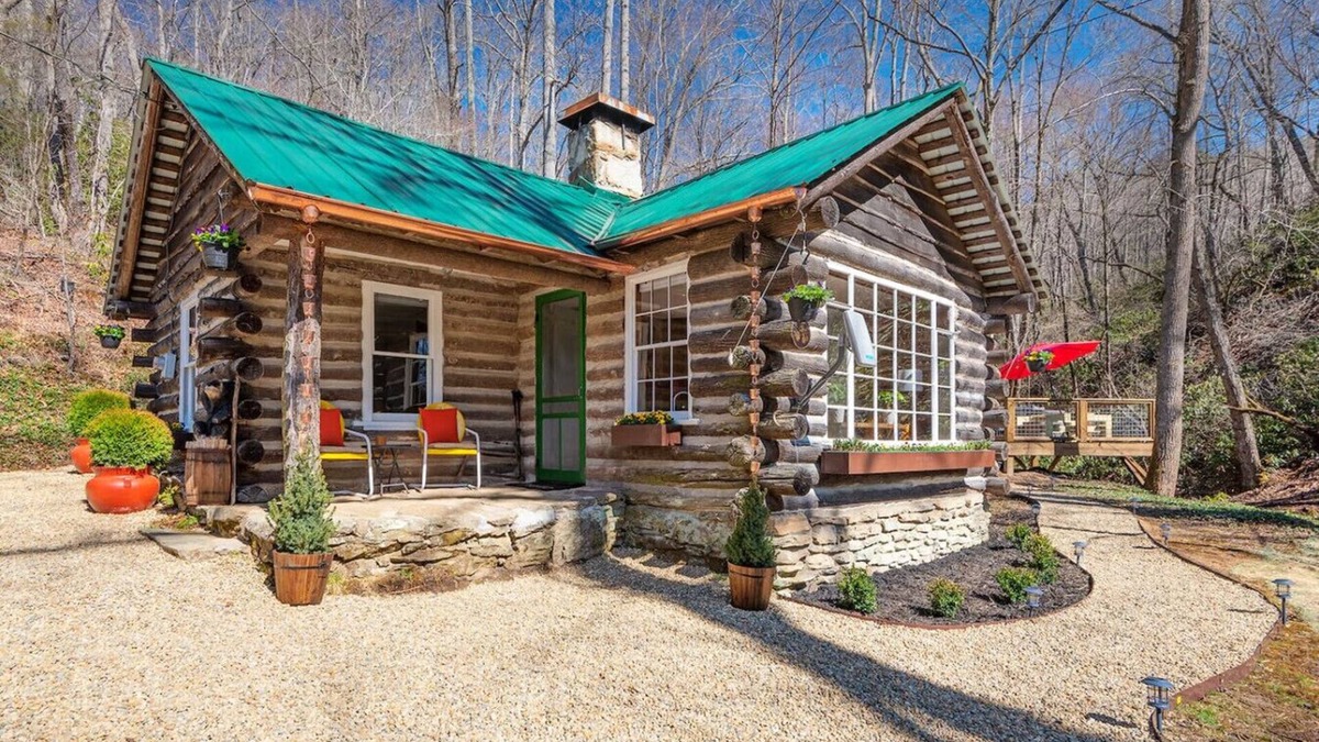 Gerton Cabin | Historic Glenna Cabin