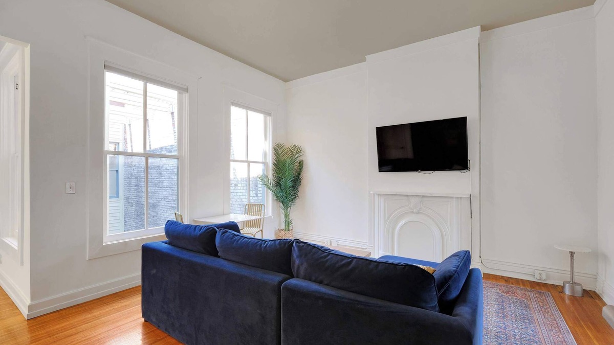 West Main Historic District Apartment | Historic Guthrie Coke Lofts, Downtown Louisville