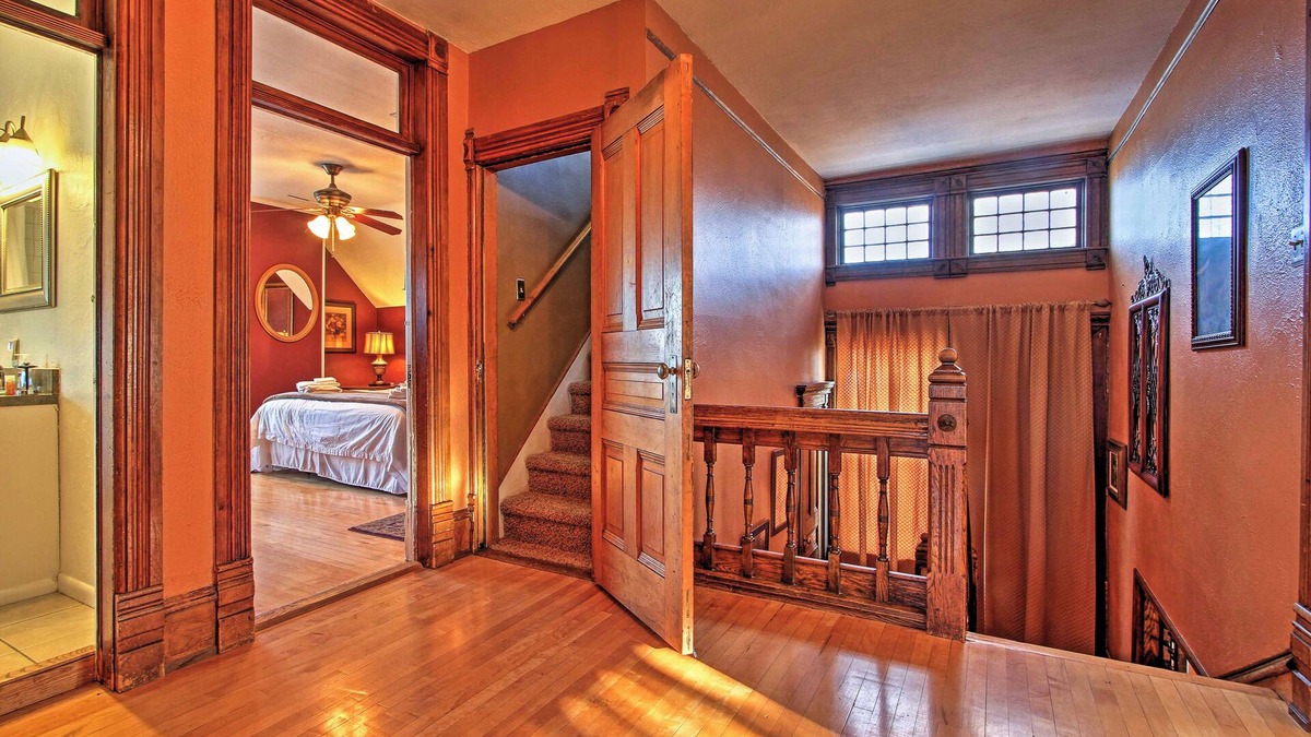 Helena Cottage | Historic Helena Home w/Mtn Views - 2 Mi to Dtwn!