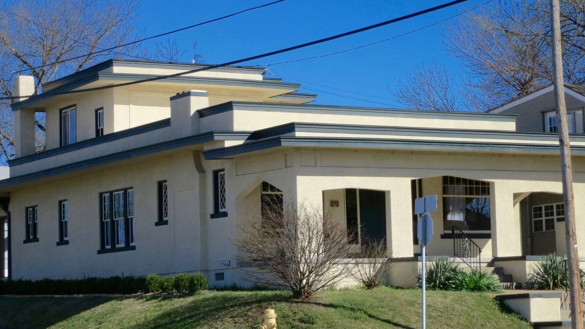 Cherry Street House | Historic Home - Freshly Renovated - in the Heart of it All - Skyline Views!