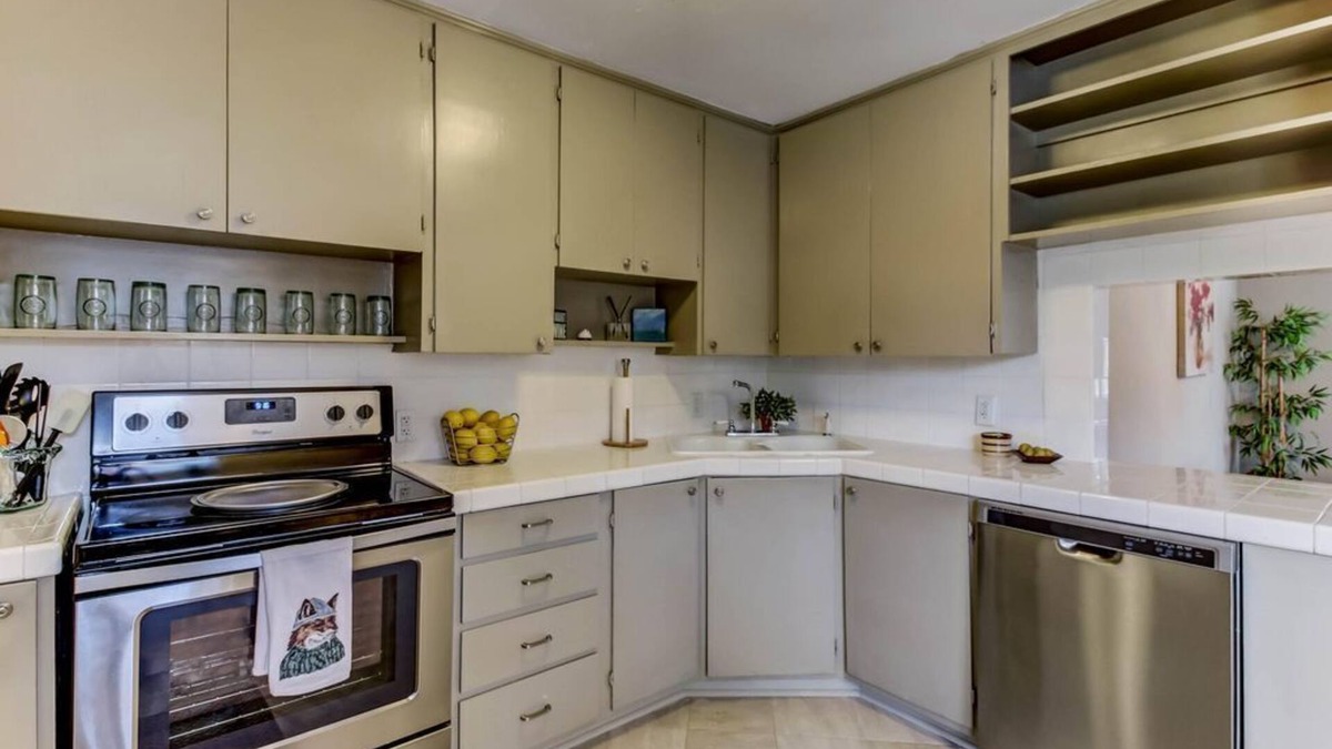 Avondale House | Historic Home in Avondale/Riverside, Quiet Area & Close Downtown Jacksonville