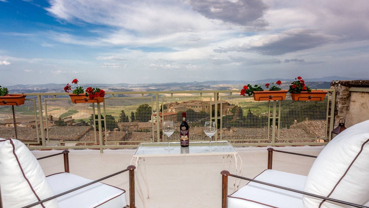 Montalcino House | Historic home in Montalcino