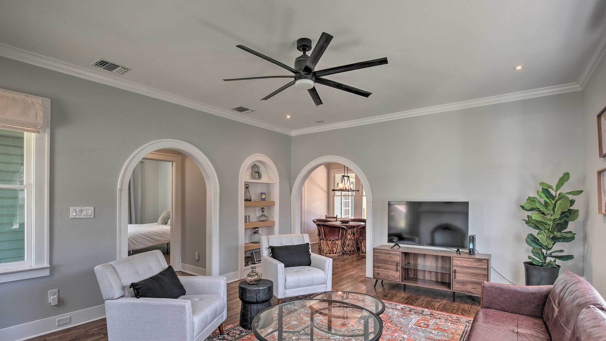 Midtown House | Historic Home w/Yard Near St Mary's Strip!