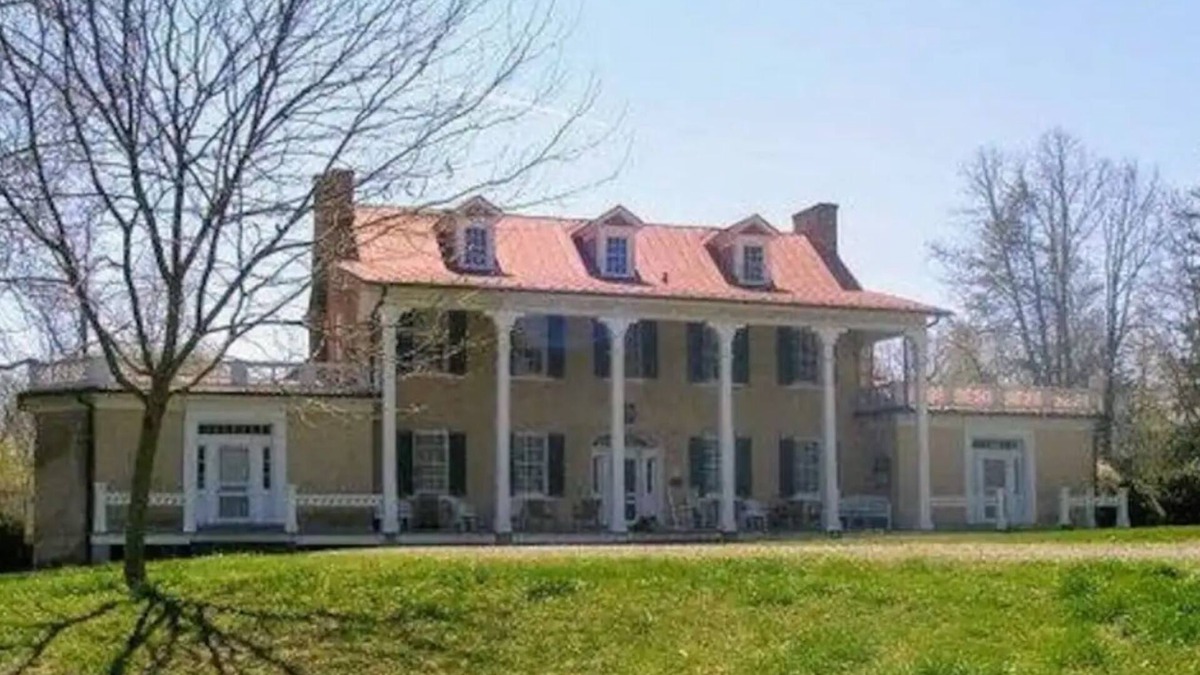 Middleburg House | Historic home with 7 BR near Middleburg, VA in Piedmont horse country