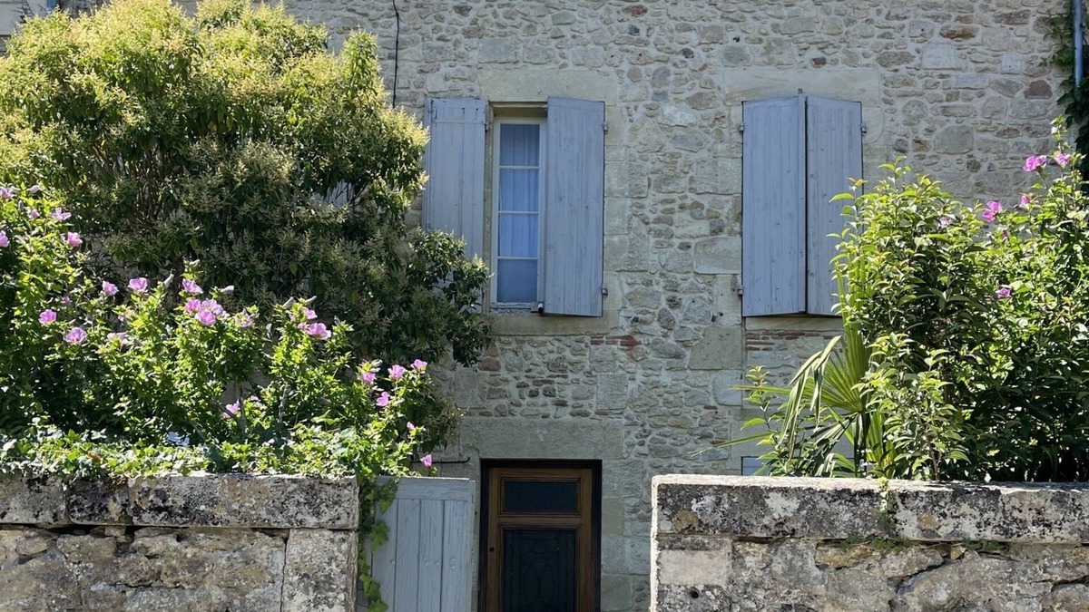 Bazas House | Historic home with original features in town