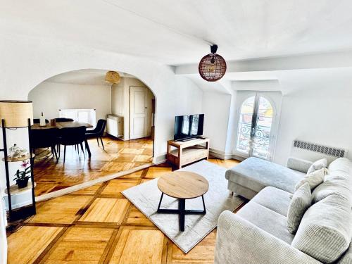 Aigle Apartment | Historic House between Montreux Leysin and Villars